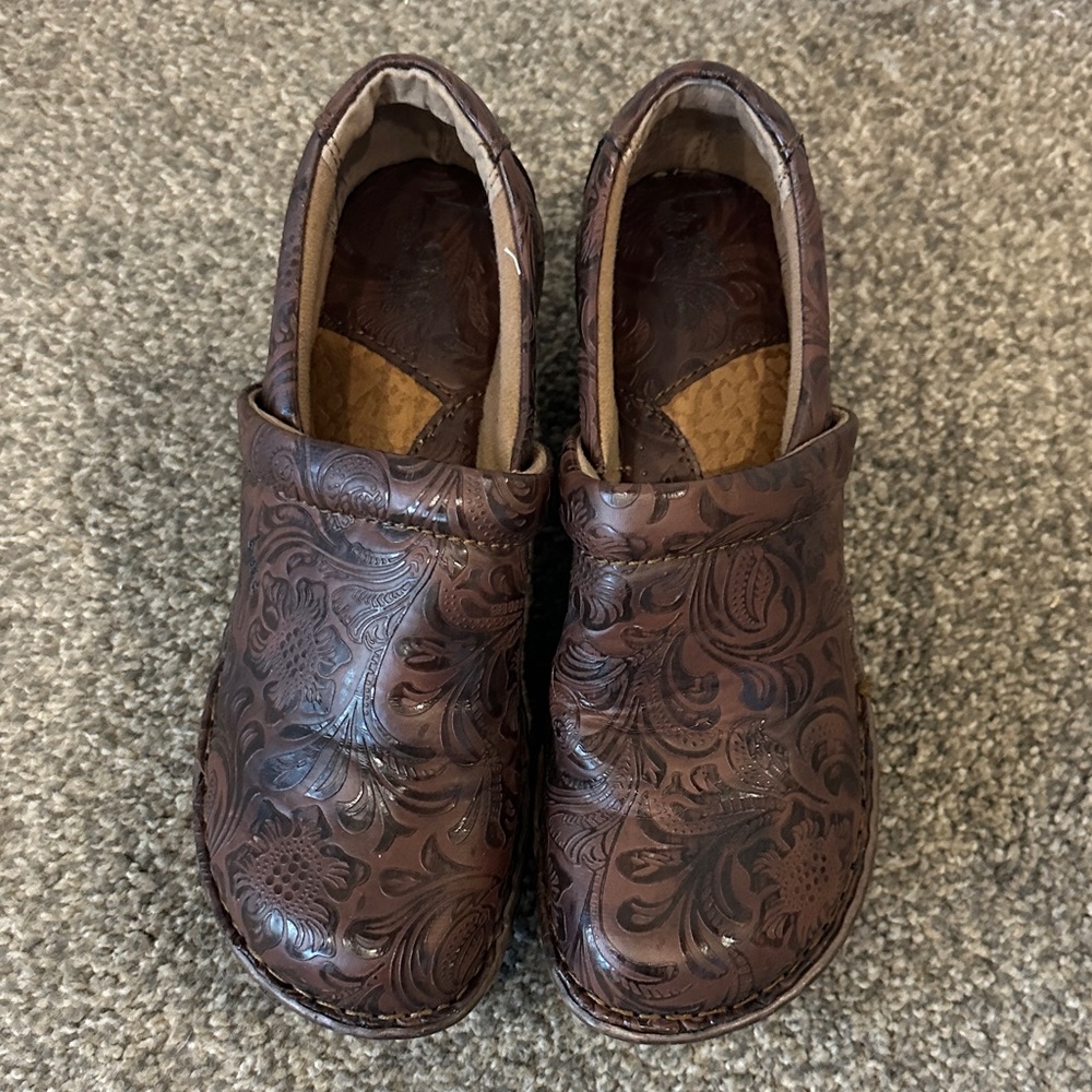boc Brown Embossed Leather Clogs